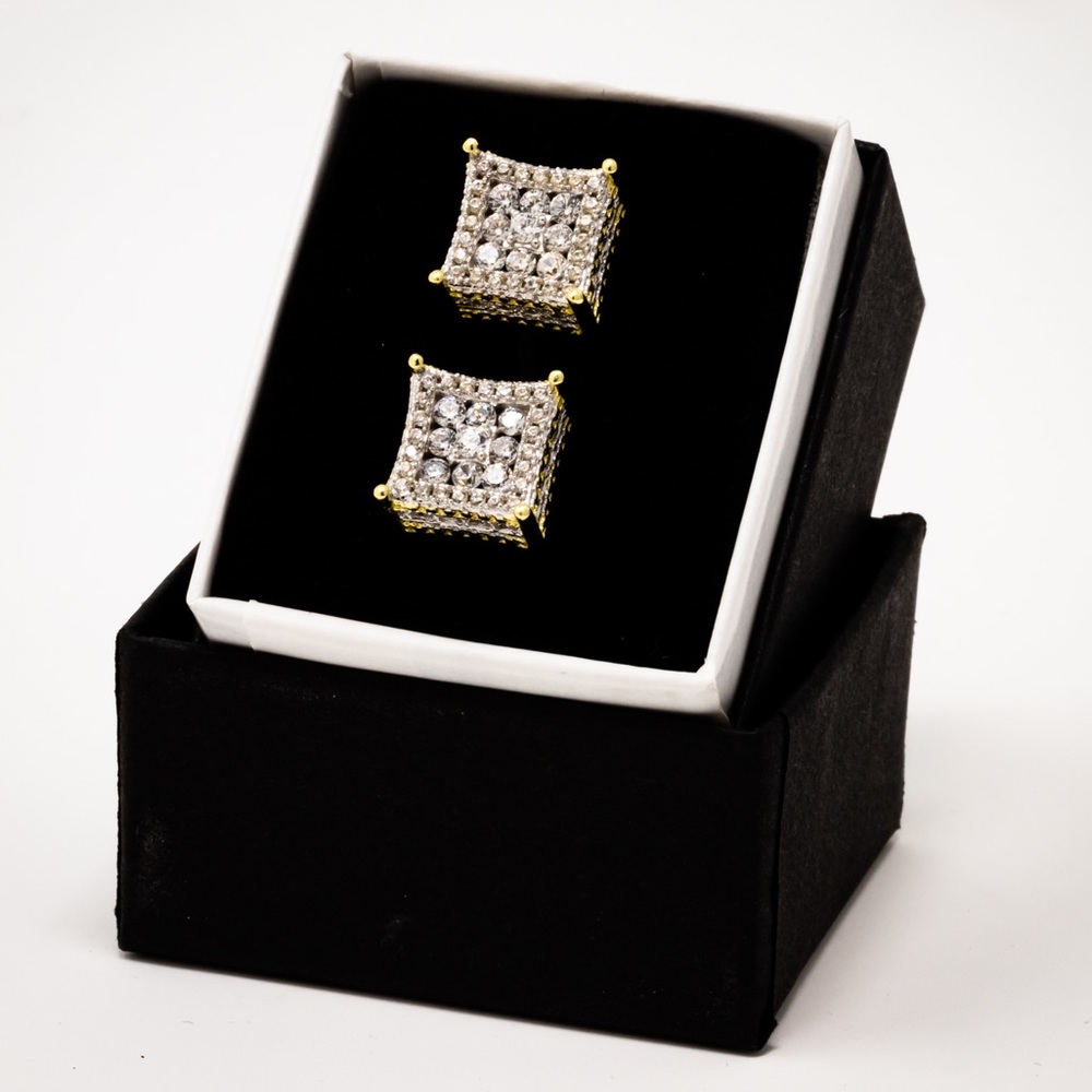 Royal Square 18k Gold CZ Diamond Earrings